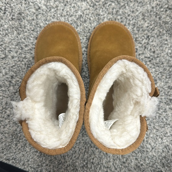 Koolaburra by UGG Brown Suede Victoria Boots girls 12 - Picture 4 of 8